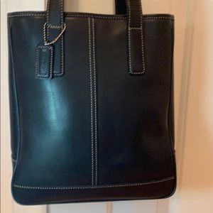 Coach Vintage Black medium leather Hampton Tote
